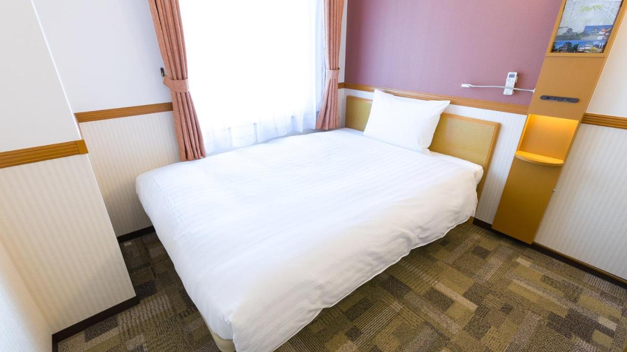 Toyoko Inn Yokohama Sakuragicho Стая снимка