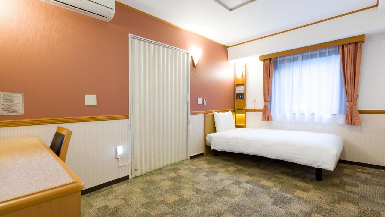 Toyoko Inn Yokohama Sakuragicho Екстериор снимка