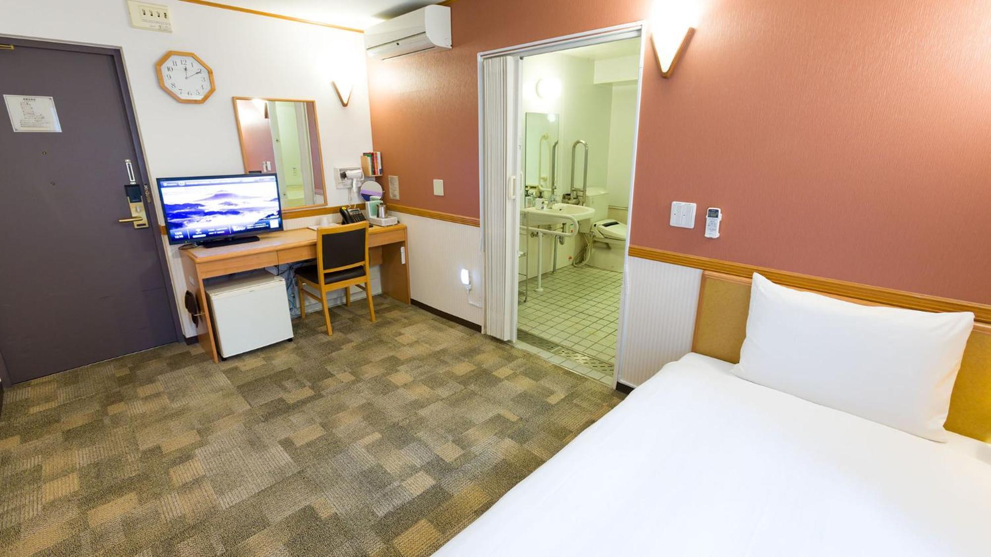 Toyoko Inn Yokohama Sakuragicho Стая снимка