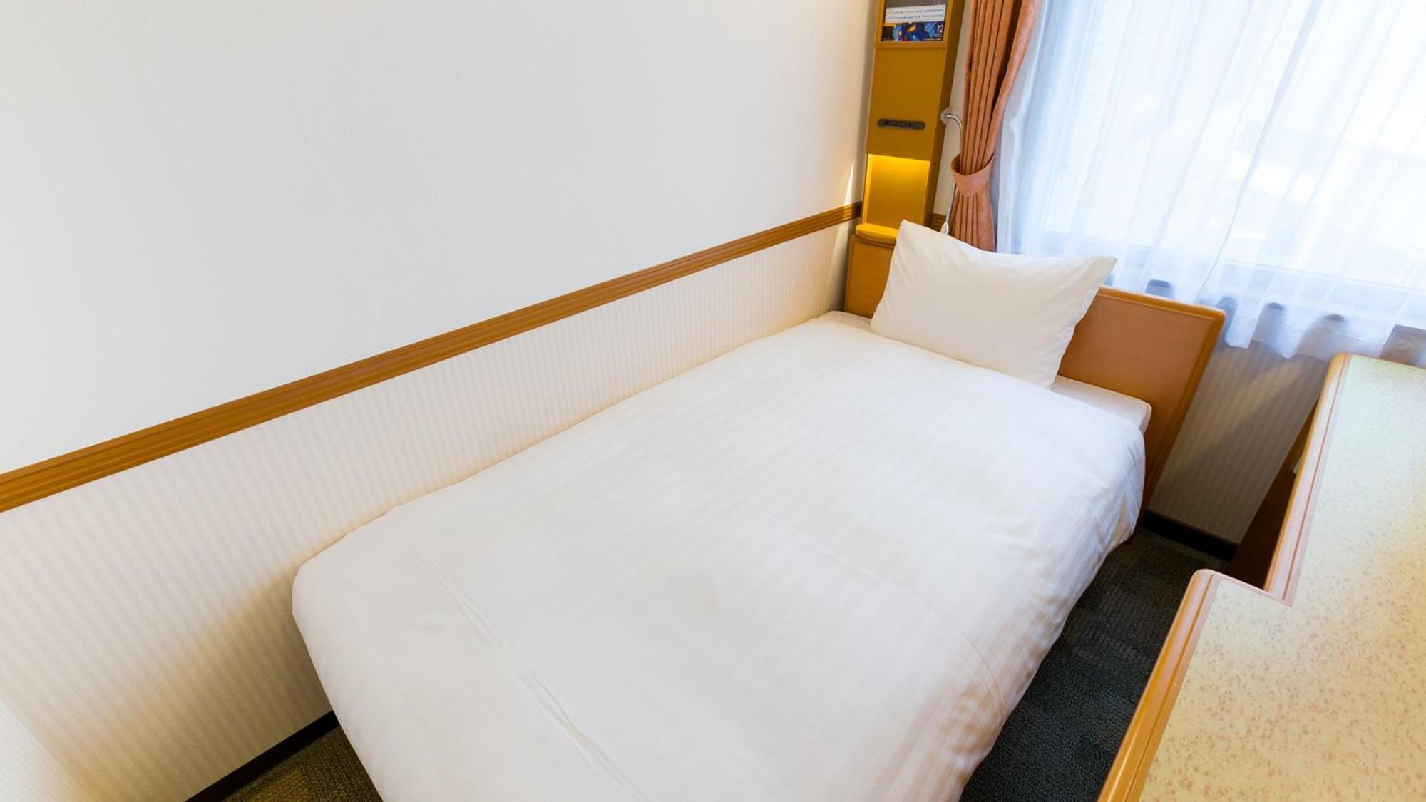 Toyoko Inn Yokohama Sakuragicho Стая снимка