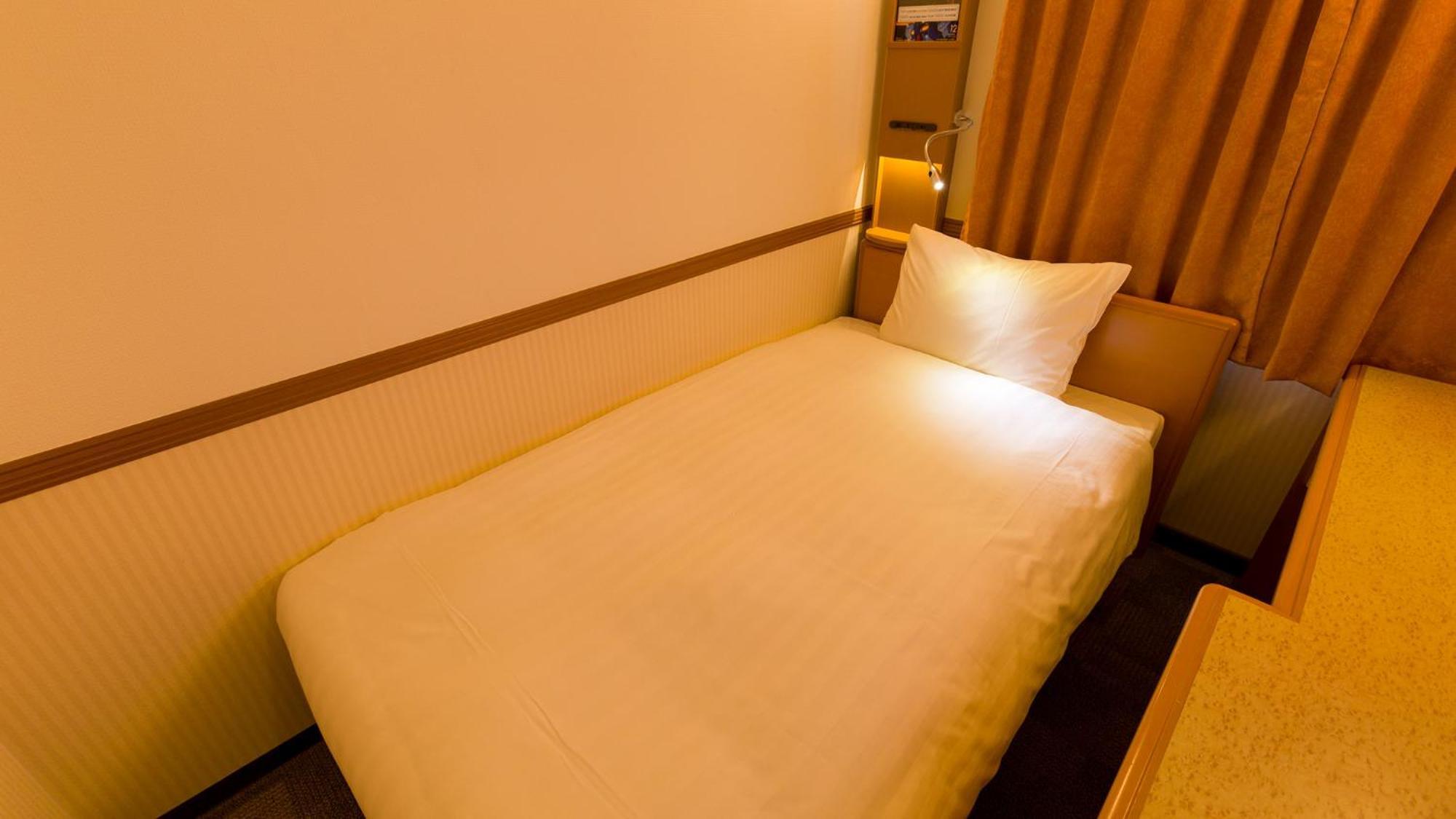 Toyoko Inn Yokohama Sakuragicho Стая снимка