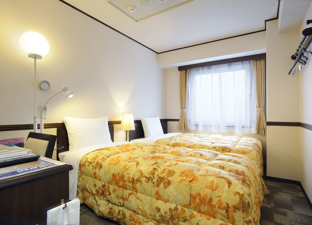 Toyoko Inn Yokohama Sakuragicho Екстериор снимка
